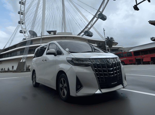 Toyota Alphard – private MPV Singapore to Malaysia