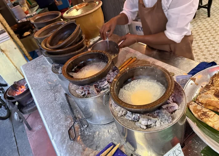 claypot-cooked apom manis