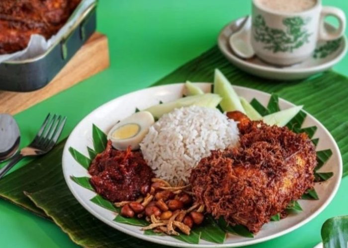 Nasi Lemak Ayam Goreng from Village Park Nasi Lemak Ayam Goreng from Village Park Selangor